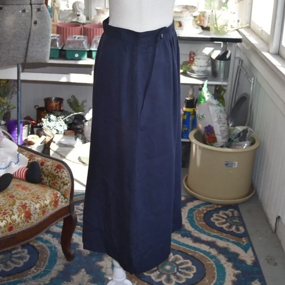 Vintage 80s 90s The Villager Navy Viscose Linen Midi Skirt NOS Size 10